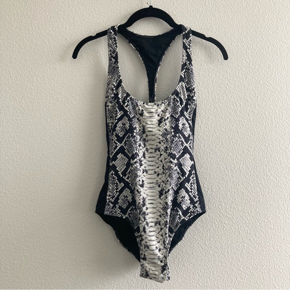 Michael Michael Kors Snake Print Racerback One Piece Swimsuit Spring Summer Swim - Picture 4 of 12